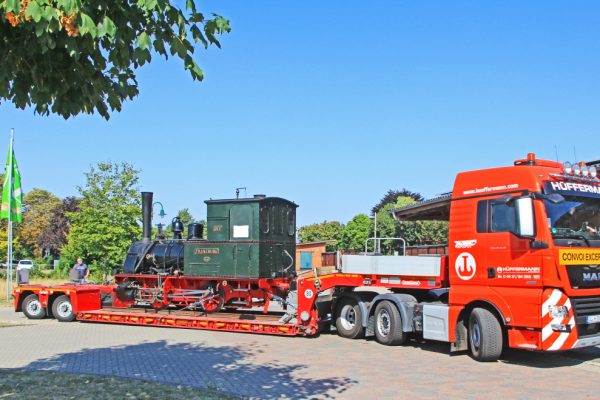 schwertransport-hueffermann-ueberfuehrung-guetertransport