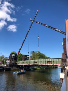 Kran mieten Oldenburg - Rückbau Cäcilienbrücke Hüffermann Kranunternehmen