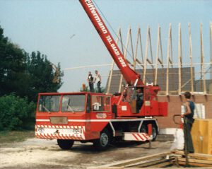 Mitarbeiter Hüffermann - Mobilkran der 80er - Kranarbeiten