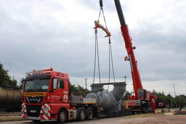 Maschinentransport - Kranarbeiten LTM 1160 mit Hüffermann