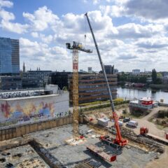 Turmdrehkrane Montage Hüffermann mit mobilem Kran Bremen