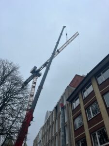 Baukranmontage mit LTM 1150 Hüffermann Kanarbeiten Münster