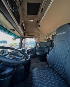 LKW-Fahrer Mercedes LKW Actros L Hüffermann Jobs