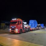 Schwertransport Sattelzugmaschine Semi-Auflieger