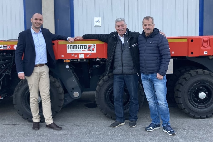 Den SPMT von Cometto hat die Hüffermann Gruppe für Schwerlasttransporte im Brückenbau erhalten
