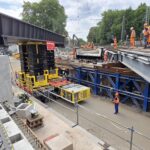 SPMT & Hubsysteme bei Brückenmontage Hamburg - Hüffermann Gruppe