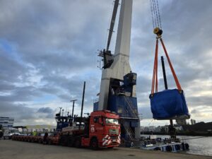 Trafotransport Bremerhaven Verladearbeiten Hüffermann